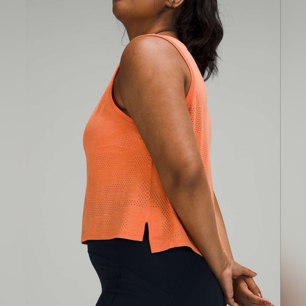 Lululemon Train to Be Cropped Muscle Tank Top Dot Camo Orange Size 4 Sleeveless - Picture 9 of 10
